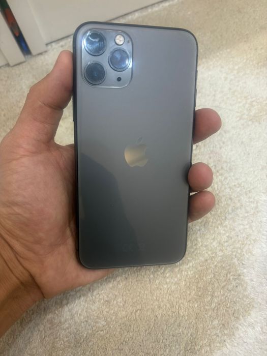 Продам Айфон 11 про