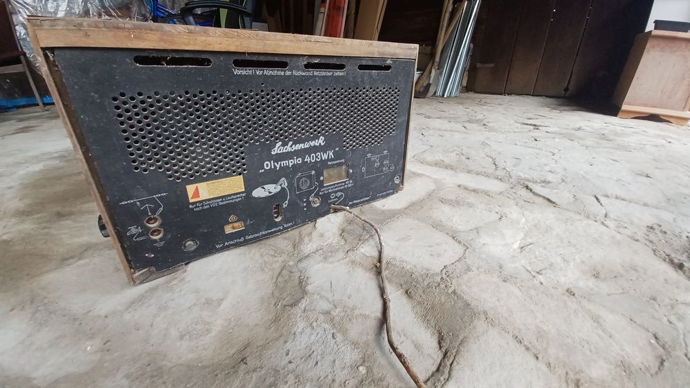 Колекционерско лампово радио