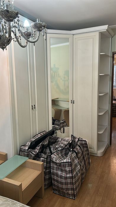 Шкаф угловой массив 200/1600мм