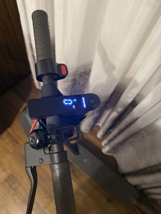 Trotineta Xiaomi Mi electric scooter pro 2