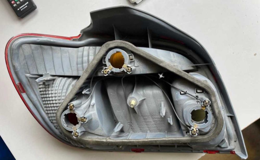 Фар и стоп за Toyota Yaris