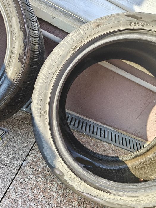 Anvelope de iarnă 275/40R19 stare f bună