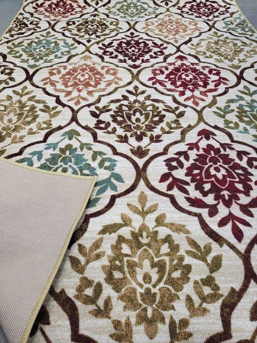 Килими по 30лв Броя Доставката с опция преглед с еконт.