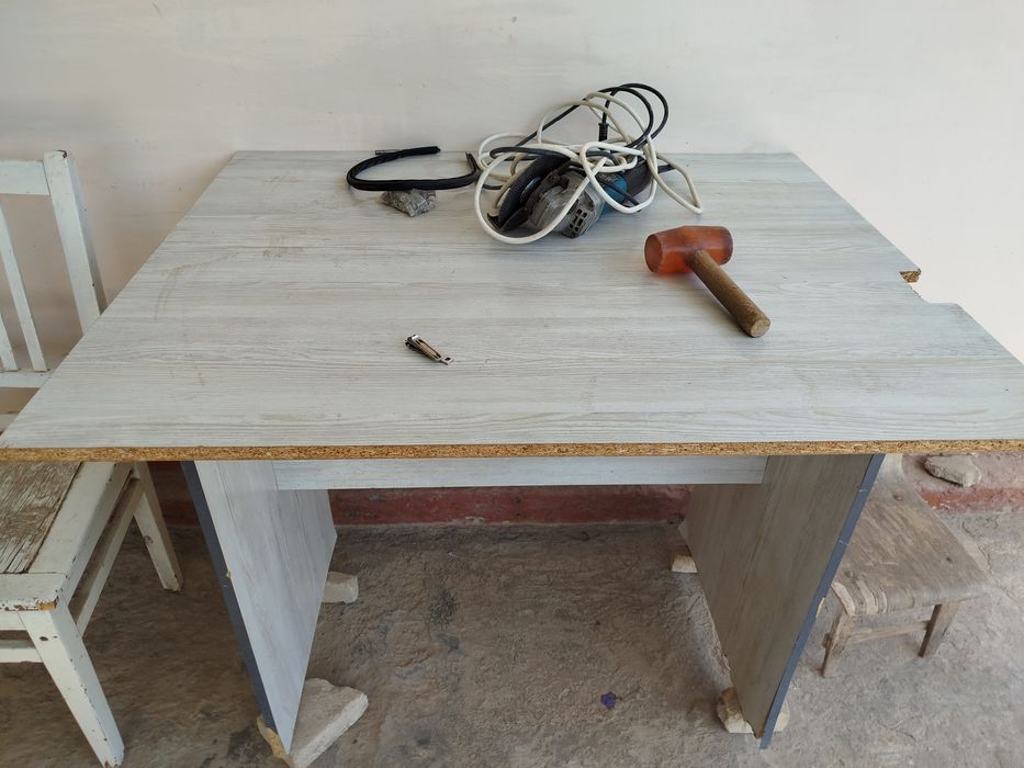 kompyuter stol sotiladi