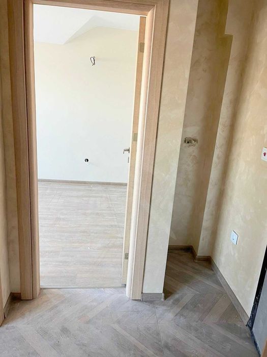 Продава се Тристаен апартамент в Пловдив, Гагарин - 84 кв.м за 1150 €/кв.м - Снимка #2