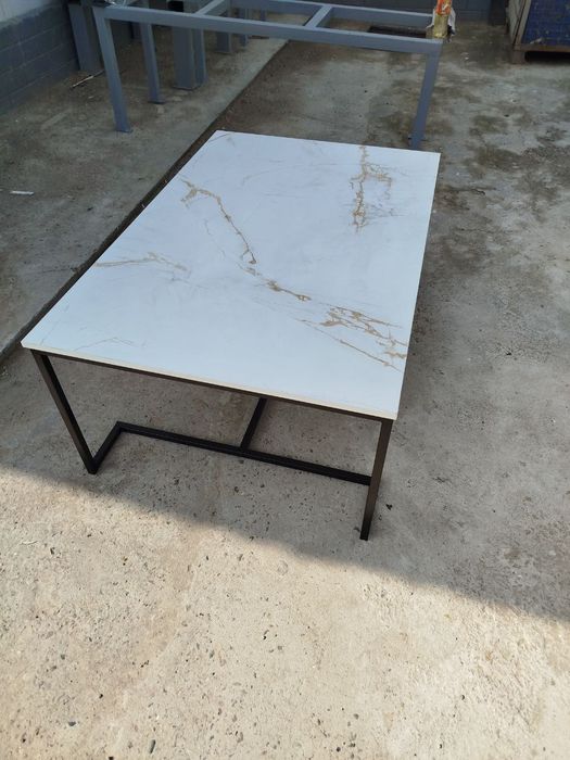 Jurnalniy stol ofisniy