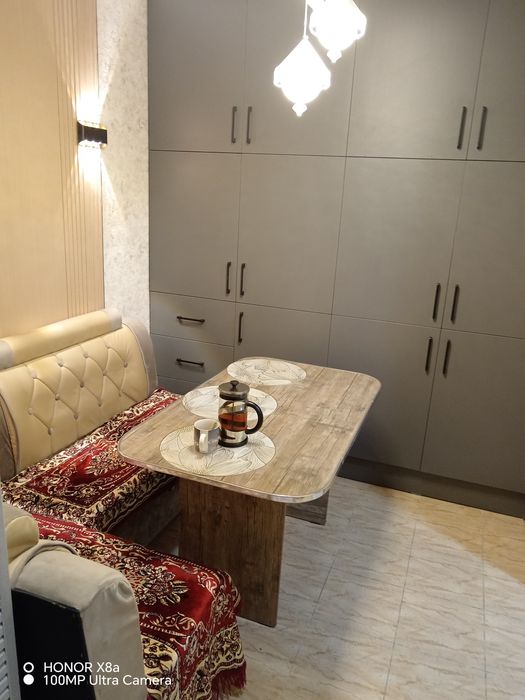 Сдается комната (с хозяйкой) работающим студенткам, Фархадский базар.