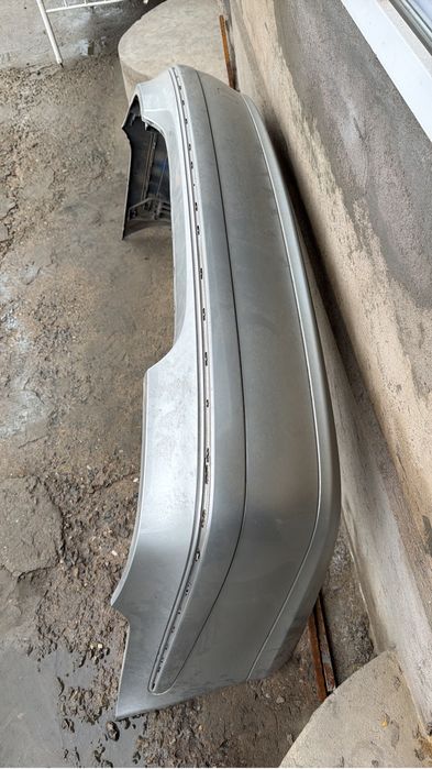 Бампер от мерседес w211 E350