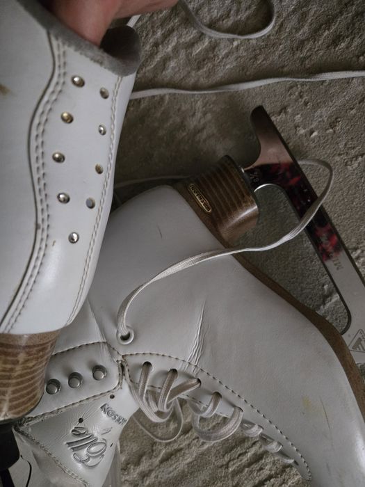 Коньки для фигурного катания девочке