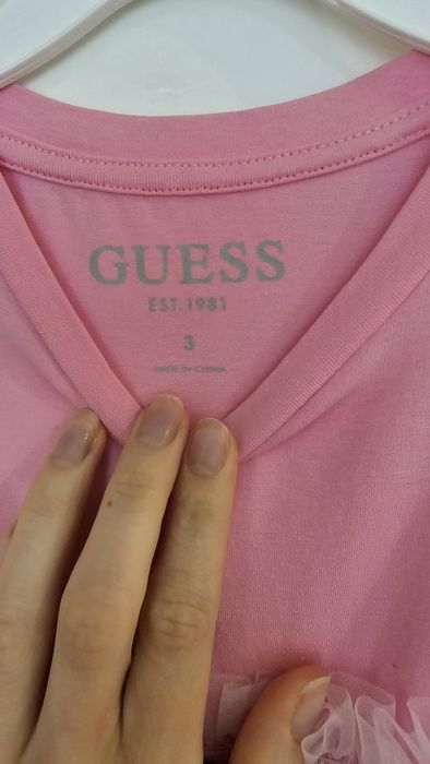 Детска рокля на Guess за момиче на 3 години