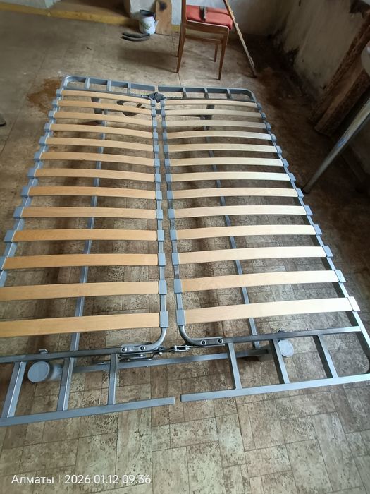 Кровать двуспальная