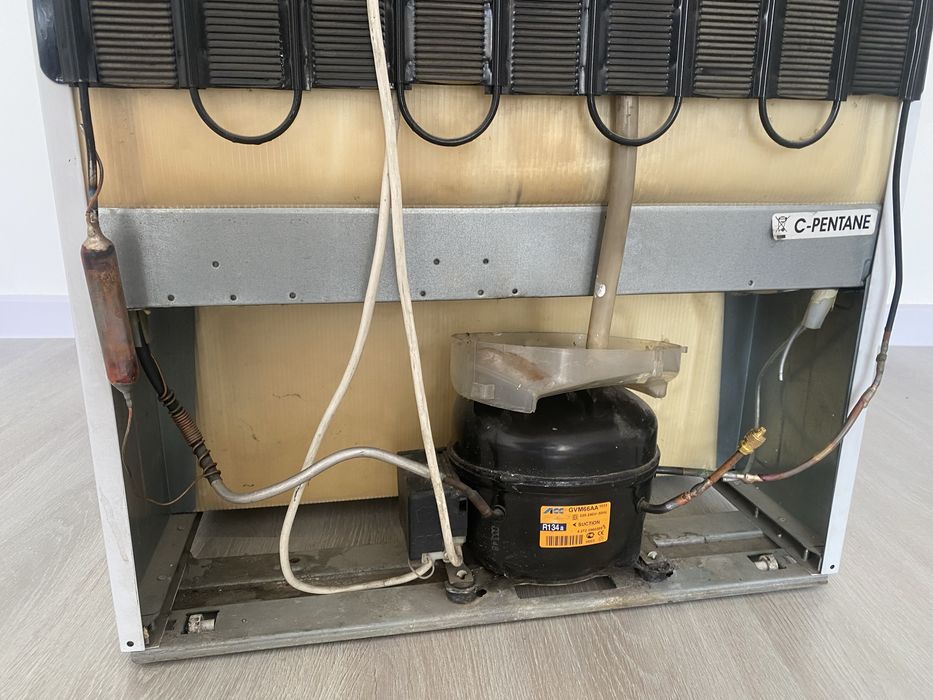 Продам холодильник