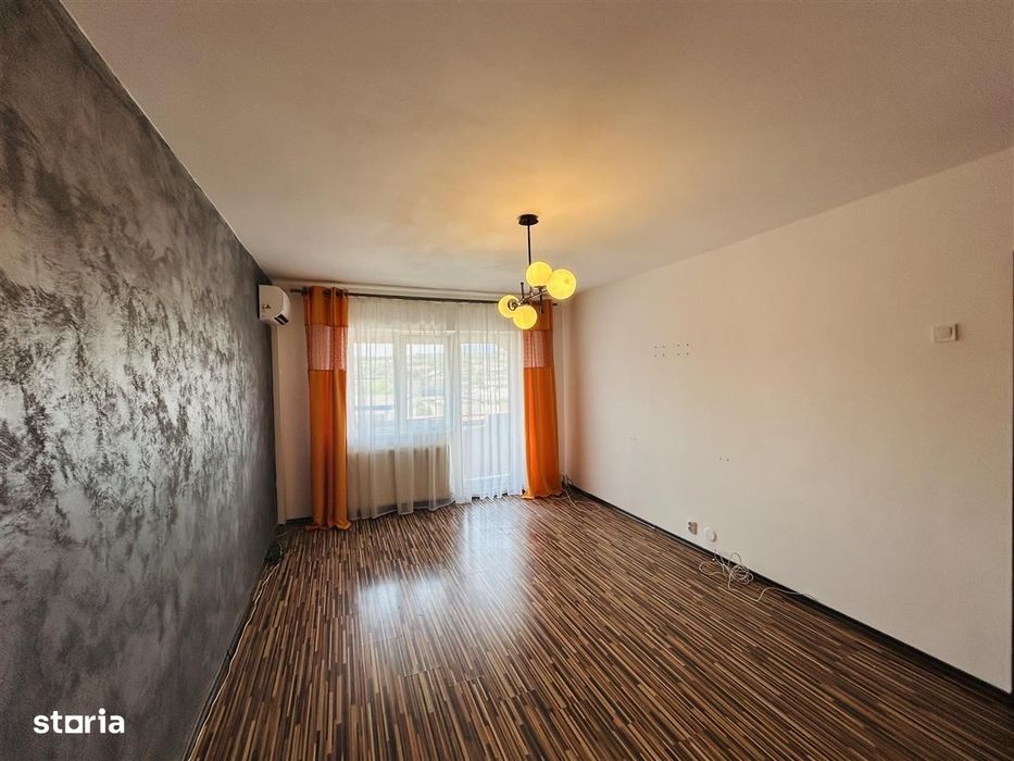 Apartament 2 camere decomandat - 2 balcoane - renovat - Cisnadie