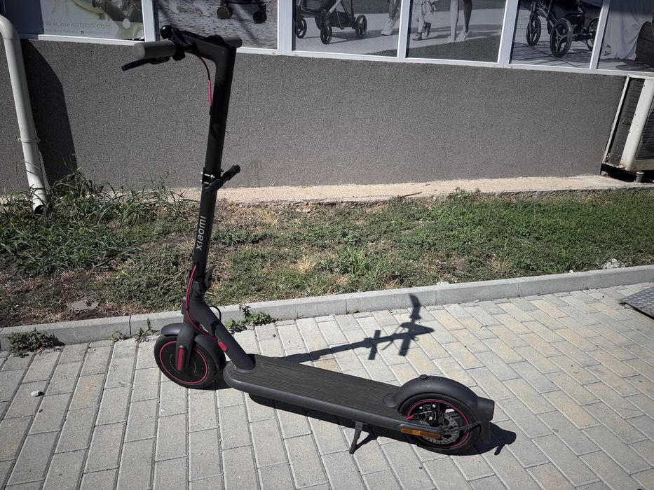 Електрическа тротинетка Xiaomi 4 pro 2