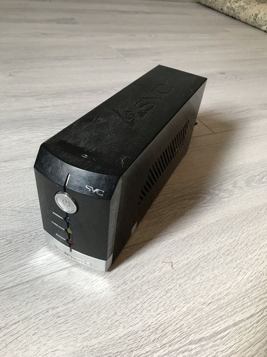 Источник перебойного питания SVC-500F