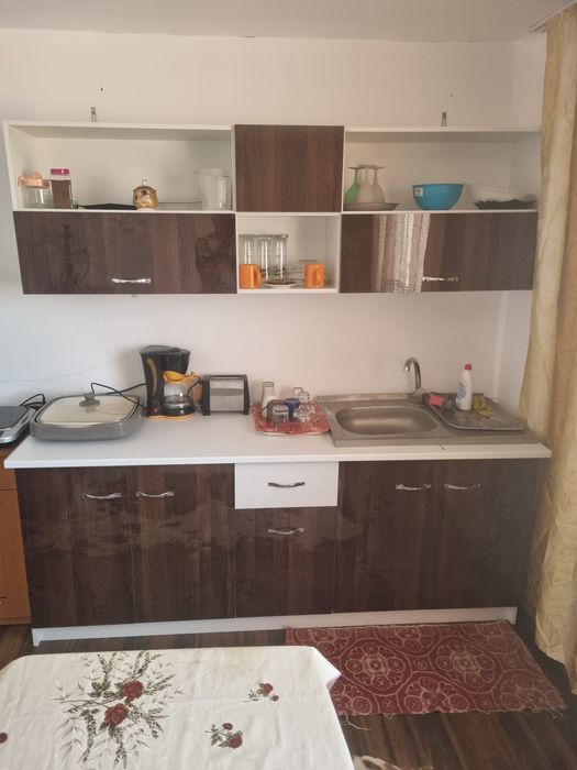 Casă de închiriat