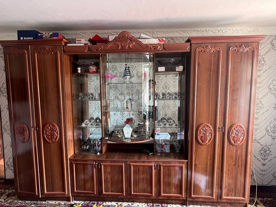 Сервант сатылады