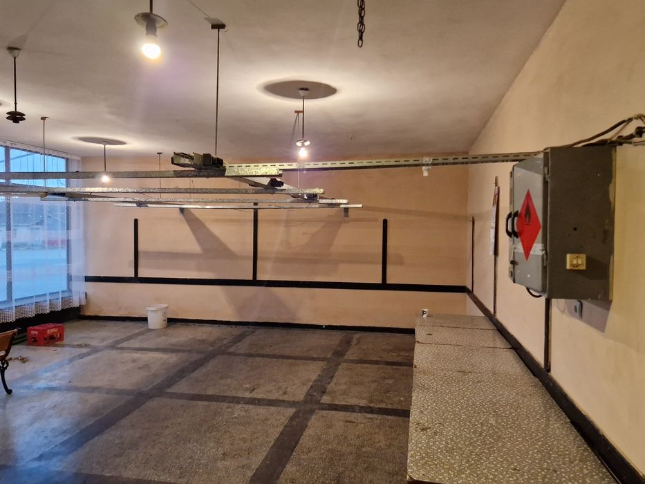 Продава се къща в центъра с уникална гледка към фонтан и природа!