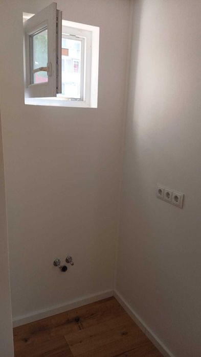 Spațiu comercial de vânzare