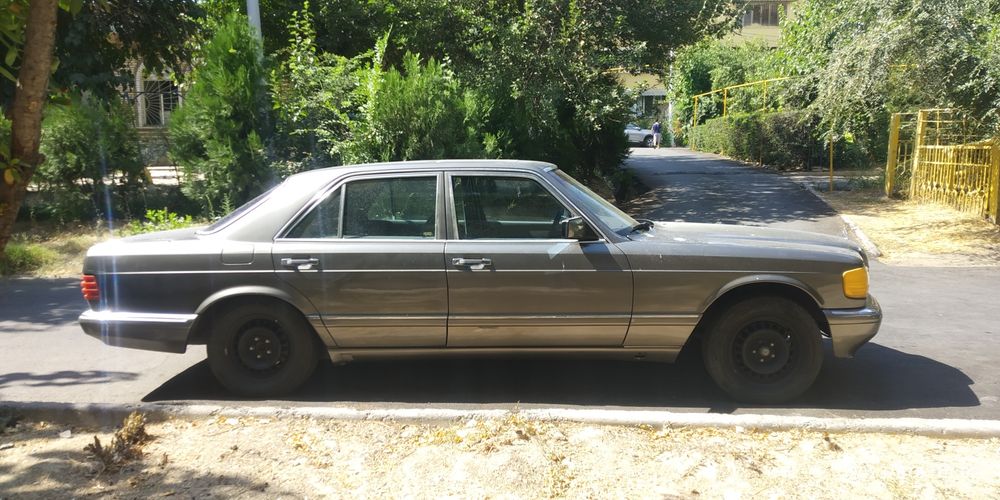 Mercedes Benz W 126 SE