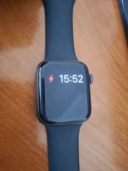 Apple Watch SE 44mm обмен