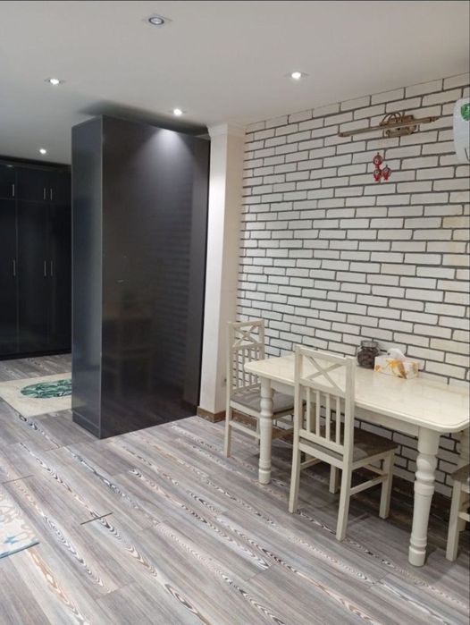 3/3/4 Дархан 77 серия  75 кв.м Кирпич .Мебель, техника