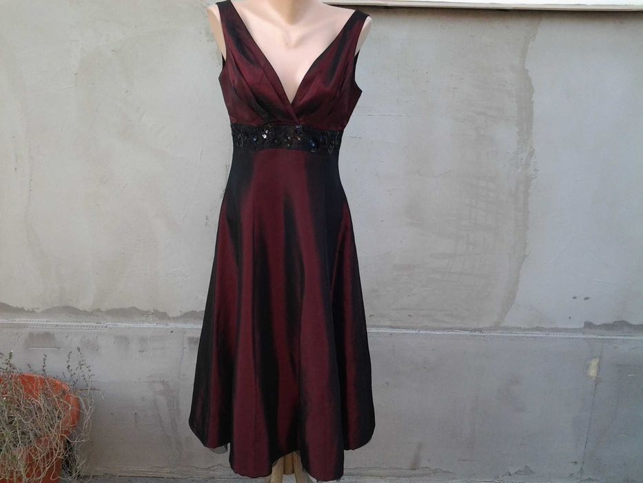 **Red Sixth Sense by C&A | rochie dama mar. 38 - M