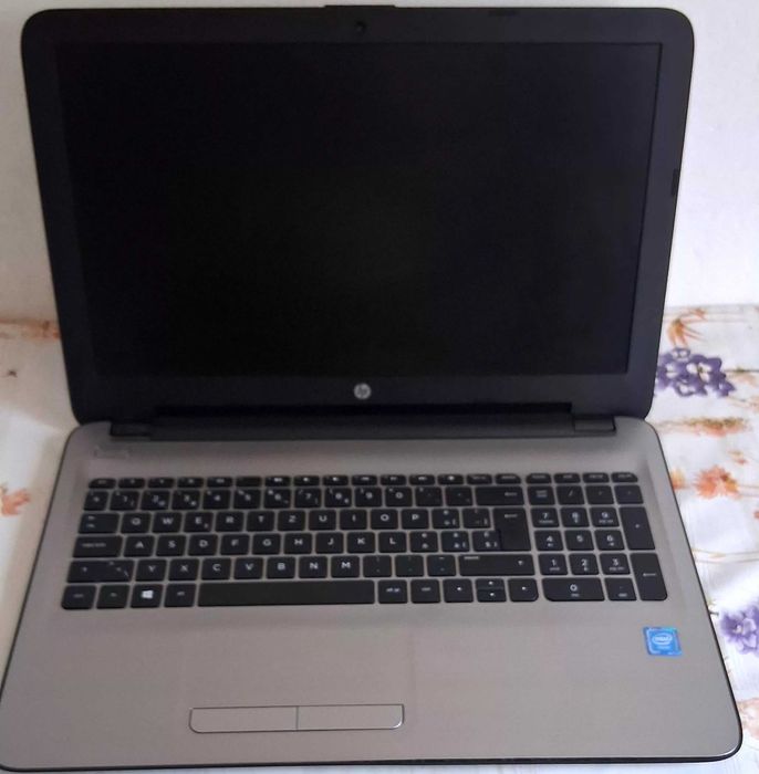 Laptop hp 15, inchi