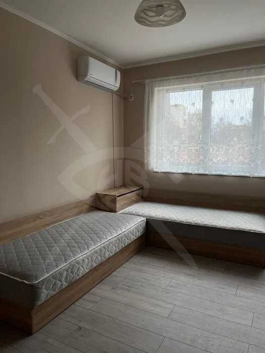 Дава се под наем Двустаен апартамент в Варна, Автогара - 45 кв.м за 350 € - Снимка #2