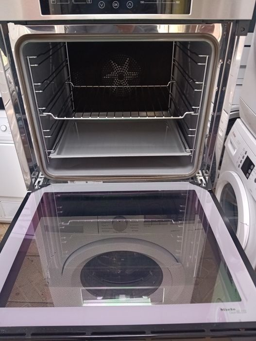 Иноксова фурна за вграждане Миеле Miele Made in Germany 2 год.Гаранция