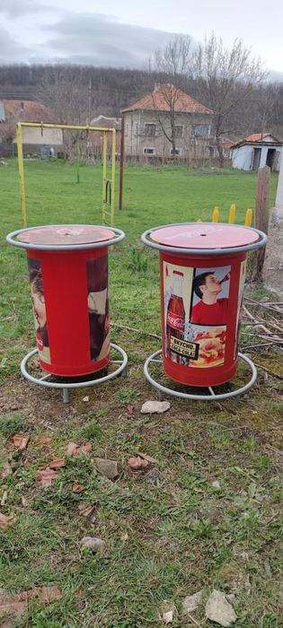 Рекламни бар маси ,дринкинг стенд (drinking stand).
дринкинг стенд (dr