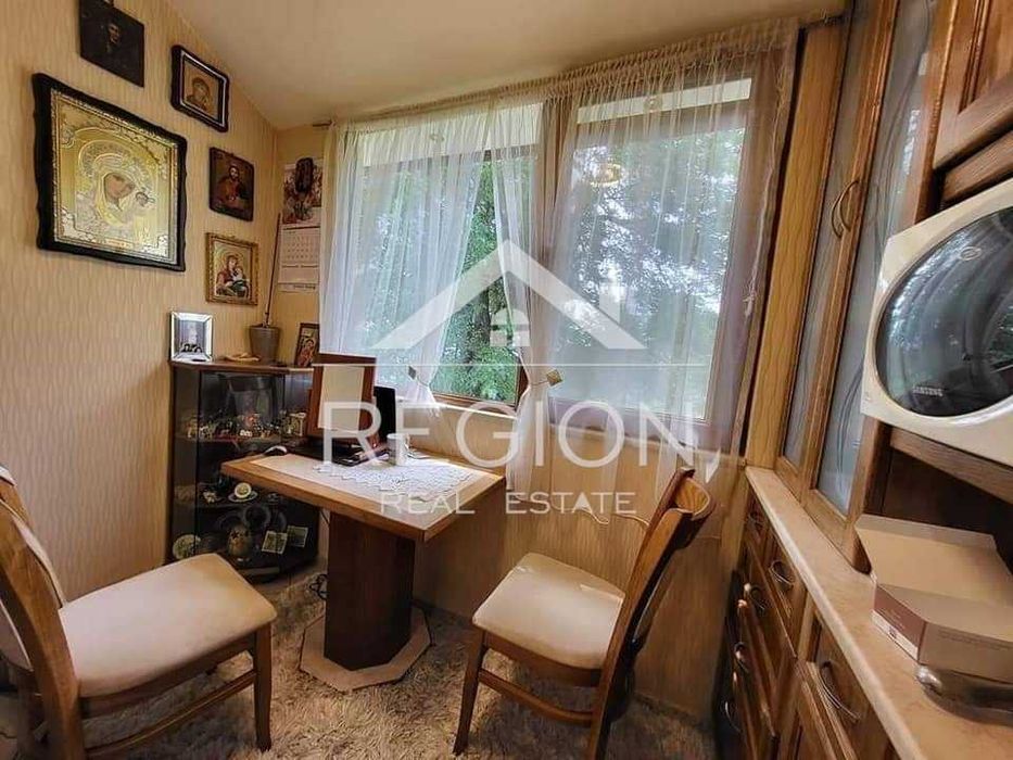 Дава се под наем Тристаен апартамент в Варна, Цветен квартал - 90 кв.м за 408 € - Снимка #4