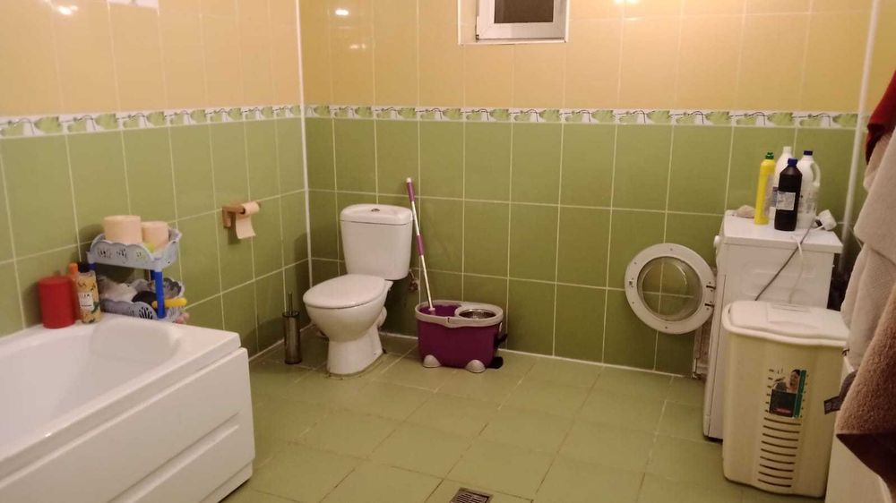 Apartament mare in vila cu curte/parcare