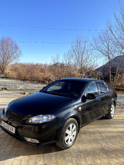 Chevrolet Lacetti 2010 yil xolati idealni uzim yedab yurgan moshinm