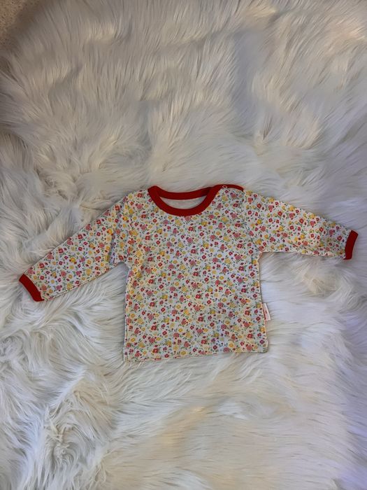 Бебешка блуза с дълъг ръкав.