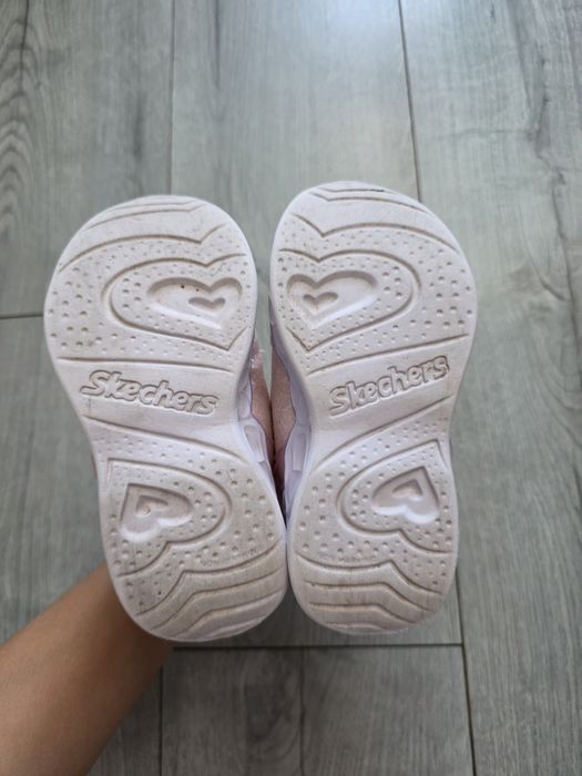 Ghete Skechers 25