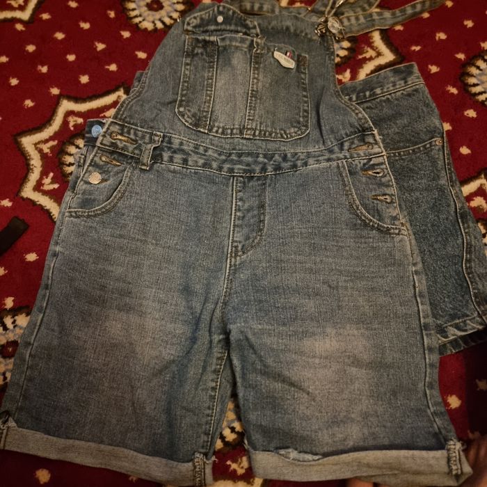 Джинсовые шорты и комбинезон