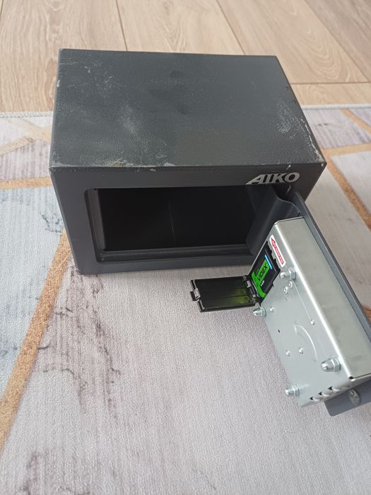 Продам сейф в хорошем состоянии