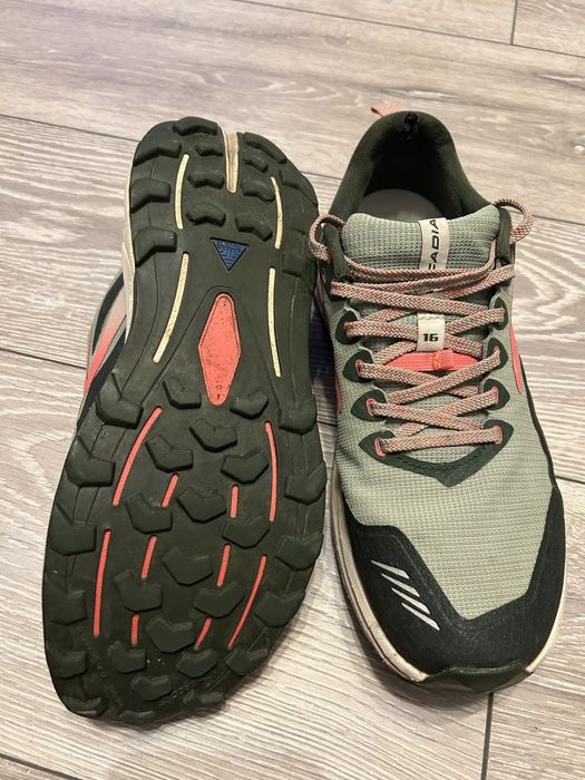 Adisasi Brooks cascadia