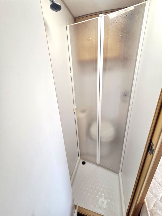 Rulota  BAILEY Ranger 2008 înmatriculată , pat fix , trei zone