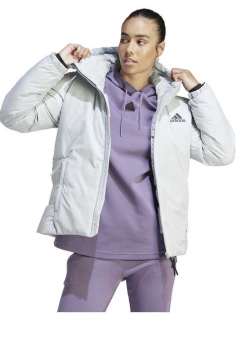 Яке Adidas зимно