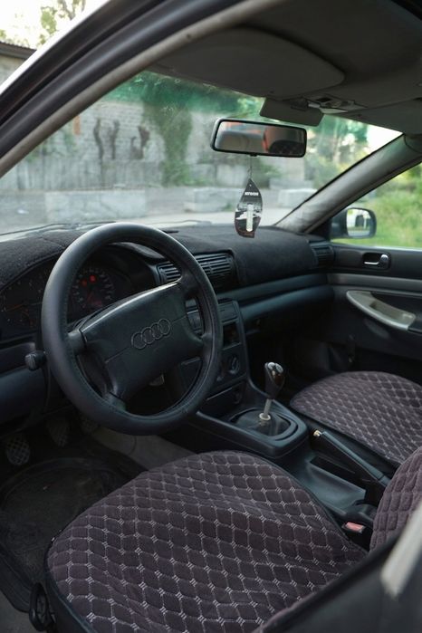 Продам машину audi a4