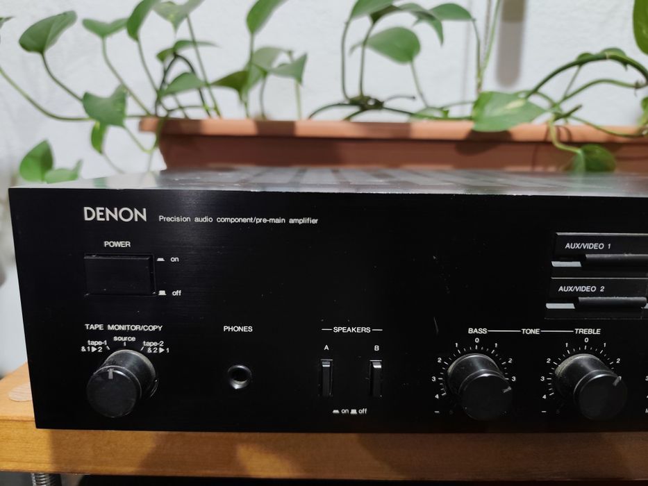 Receiver Denon PMA-300v