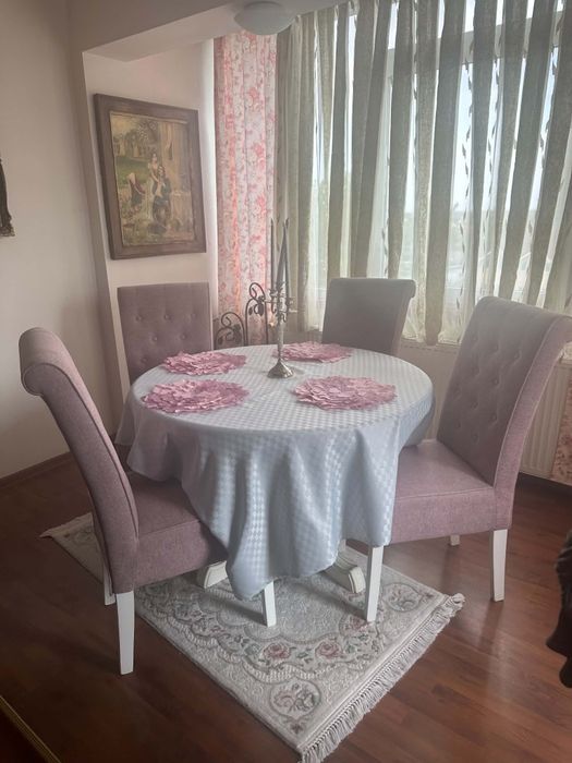 Scaune din lemn  4 bucăți