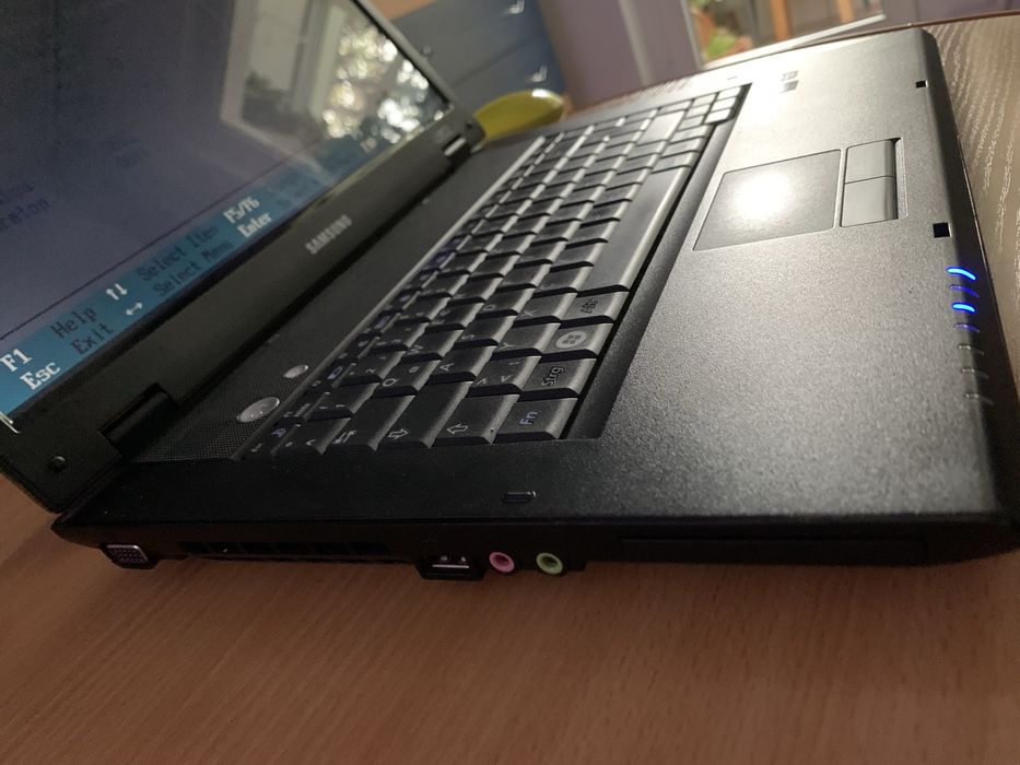 Laptop Samsung R60 Plus