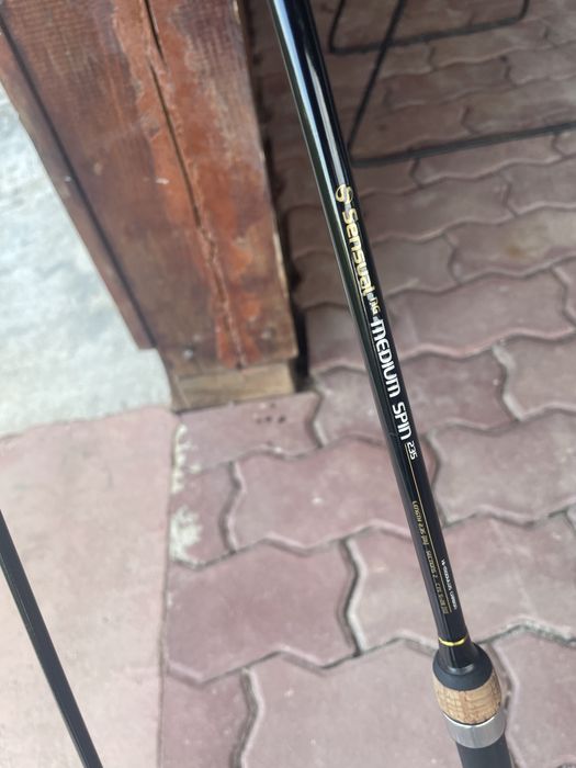 Lanseta de pescuit medium spin