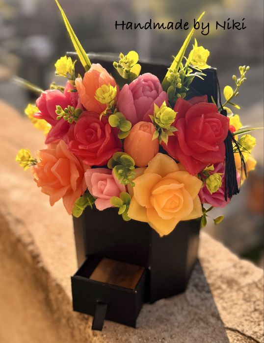 Букет за абитуриенти от ароматен глицерицеринов сапун