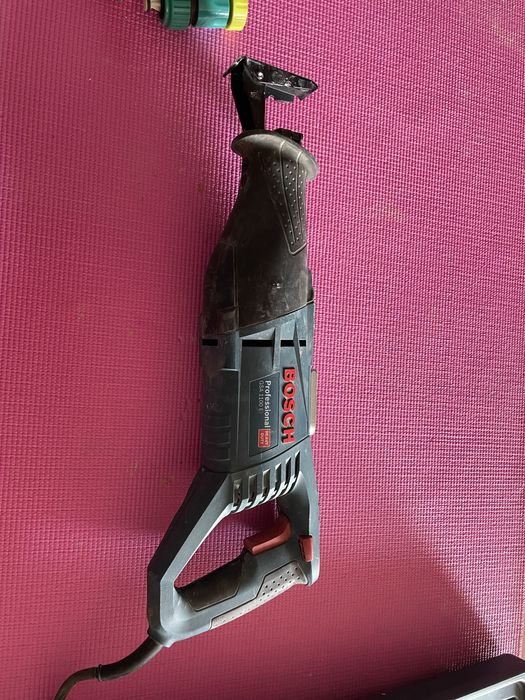 Саблен трион BOSCH