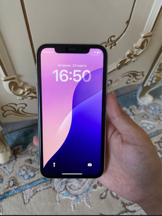 Айфон 11 продам или обменяю