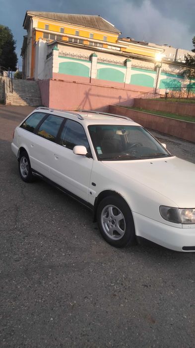 Продам Ауди А6 С4